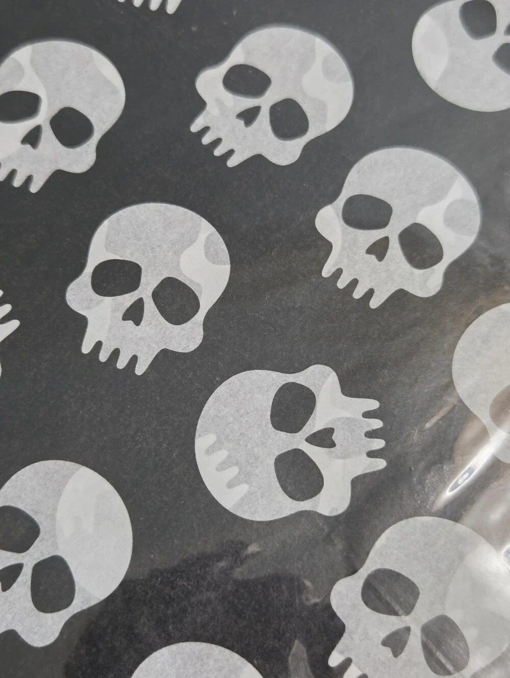 Spooky Skull Gift Wrapping Paper - 15 Flat Sheets (50cm x 70cm)NWT